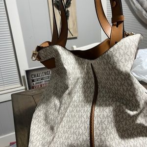 Michael kors purses